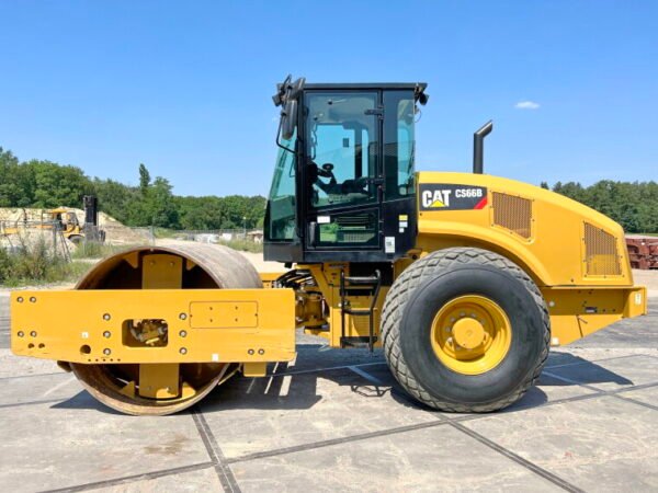 Caterpillar CS66B