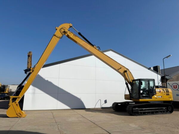 Caterpillar 323D3