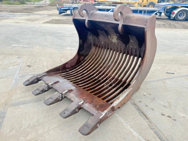 Verachtert Skeleton Bucket