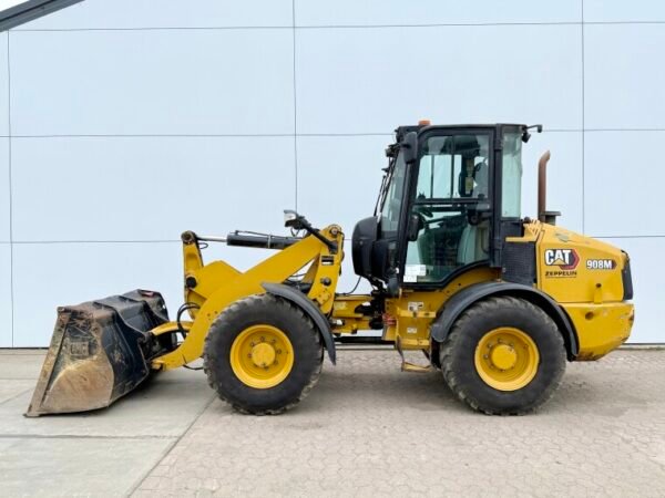 Caterpillar 908M