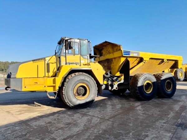 Komatsu HM400-2