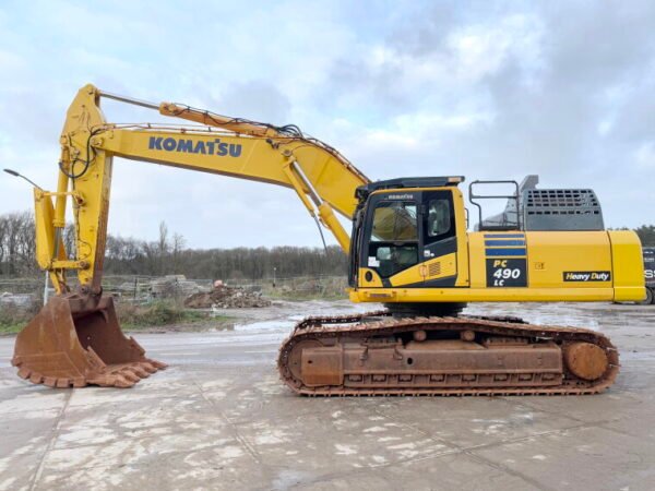 Komatsu PC490LC-11