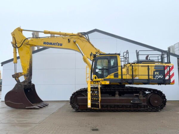 Komatsu PC700LC-8EO