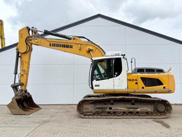Liebherr R924LC