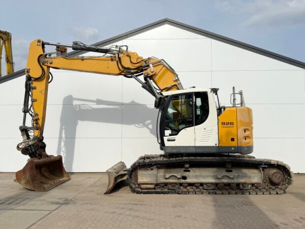 Liebherr R926 Compact