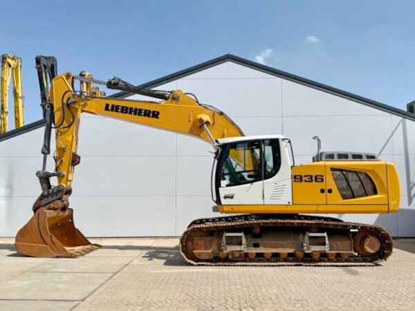 Liebherr R936LC