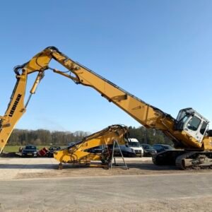 Liebherr R944C UHD - 23 Meter Demolition