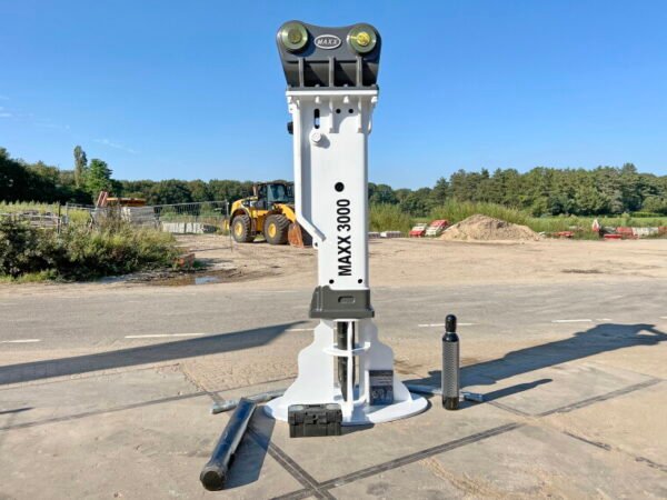 Maxx 3000 Hydraulic Breaker