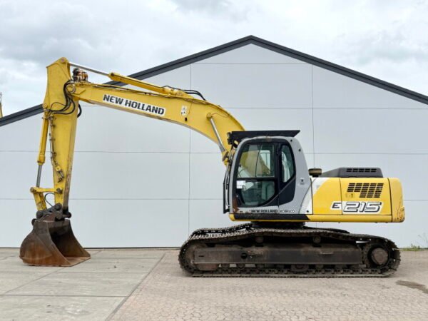 New Holland E215LC