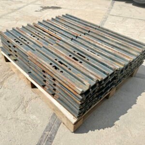 Plates / Tracks - Hyundai R210 (BRAND NEW)