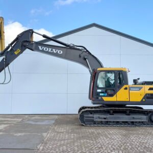 Volvo EC220D + Maxx 2000 Hammer