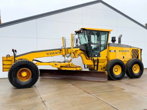 Volvo G990