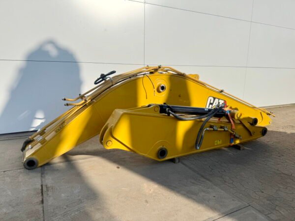 Caterpillar 323D3 Boom + Stick - Image 2