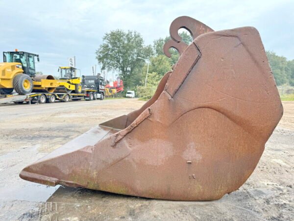 Caterpillar 330 Bucket - Image 2