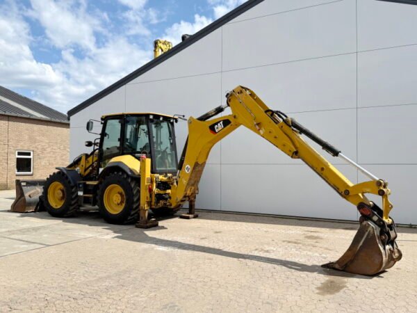 Caterpillar 444F2 - 4x4x4 - Image 2