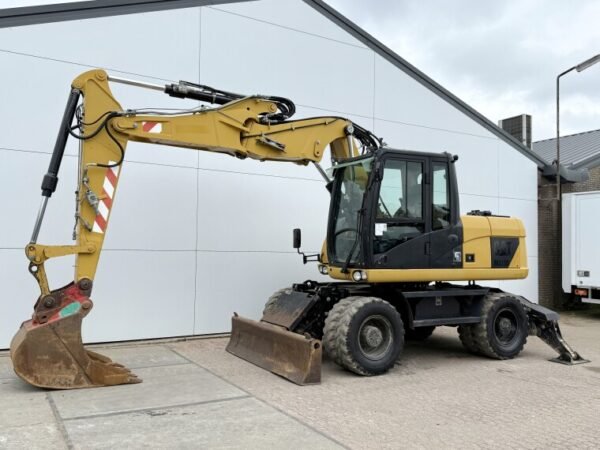 Caterpillar M313D - Image 2