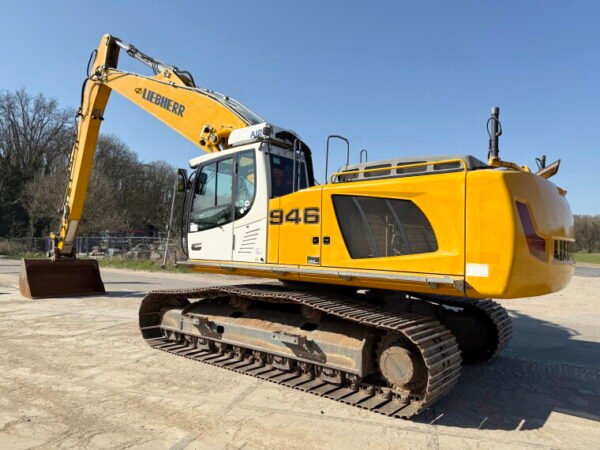 Liebherr R946LC SHD - 15 Meter Long Reach - Image 2