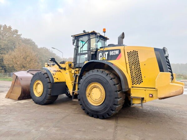 Caterpillar 982M - Image 3