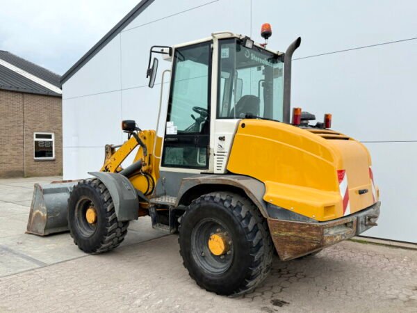 Liebherr L509 Stereo - Image 3
