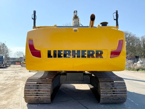 Liebherr R946LC SHD - 15 Meter Long Reach - Image 3