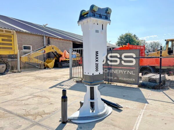 Maxx 2000 Hydraulic Breaker - Image 3