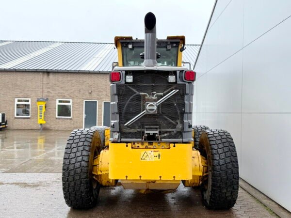 Volvo G946 AWD - Image 3