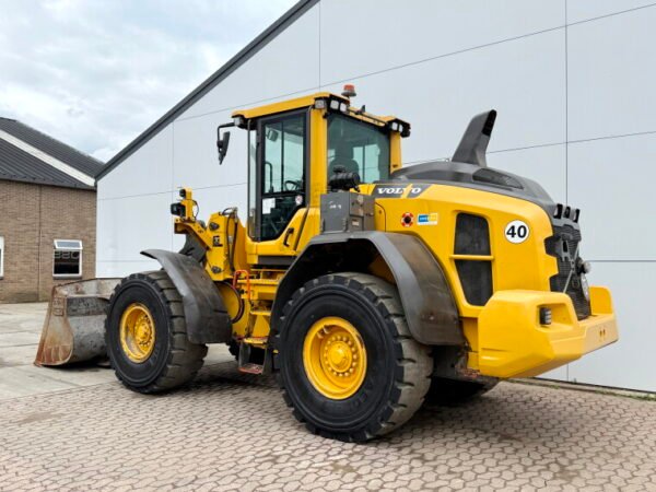 Volvo L70H - Image 3