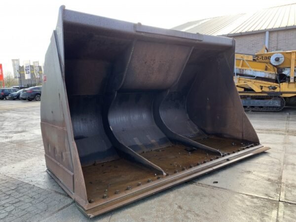 Used Wheel Loader Bucket - CAT 980K - Image 3