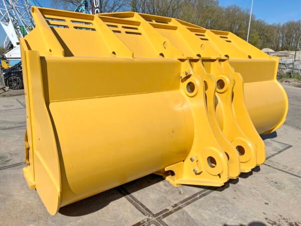 CAT 988H Bucket - Image 4