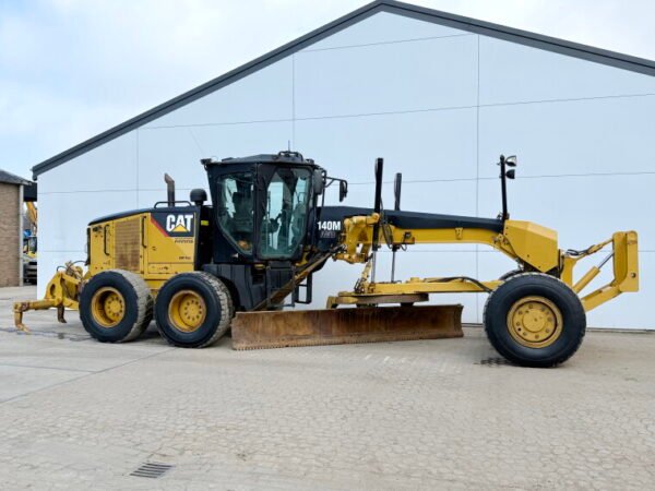 Caterpillar 140M VHP Plus AWD - Image 4