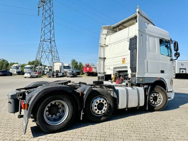 DAF XF105.410 6x2 - Image 4