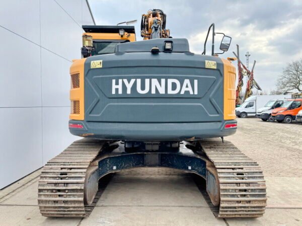 Hyundai HX235LCR - Image 4