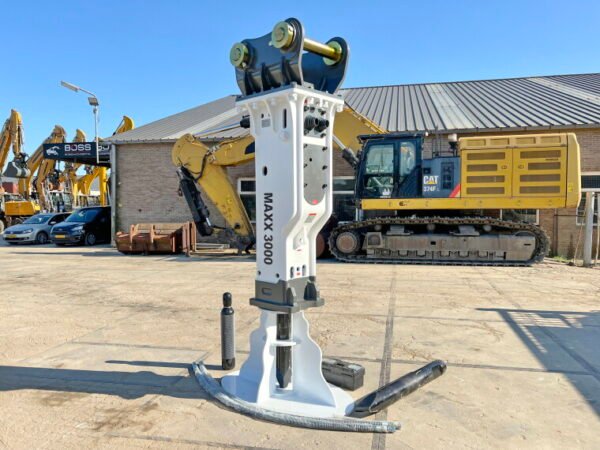 Maxx 3000 Hydraulic Breaker - Image 4