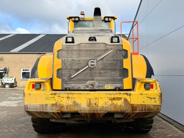 Volvo L220H - Image 4