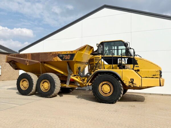 Caterpillar 730 - Image 5