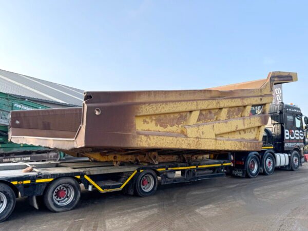 Caterpillar 777G Bucket - Image 5