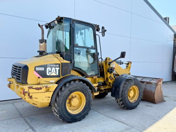 Caterpillar 908H - Image 5