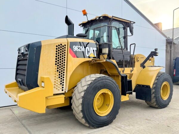 Caterpillar 962M - Image 5