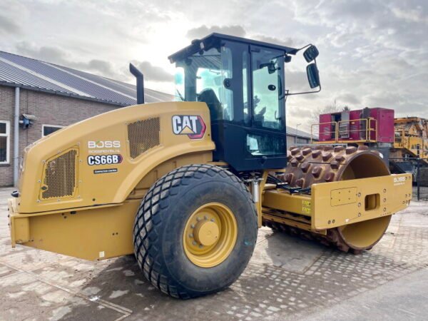 Caterpillar CS66B - Image 5