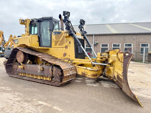 Caterpillar D6T - Image 5