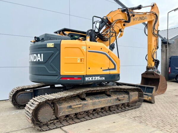 Hyundai HX235LCR - Image 5