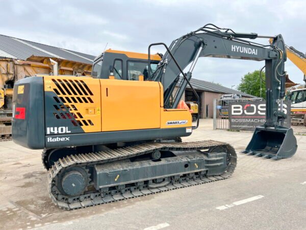 Hyundai R140L - Image 4