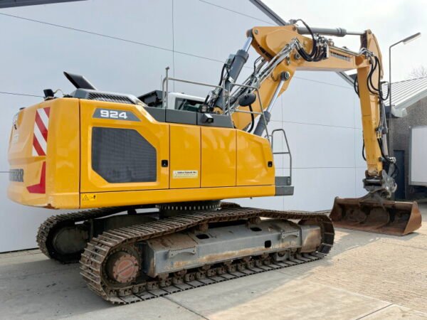 Liebherr R924LC - Image 5