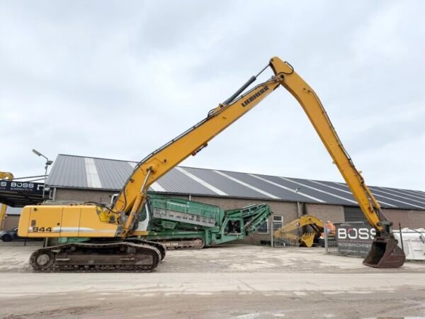 Liebherr R944C HDSL - 19 Meter Long Reach - Image 5