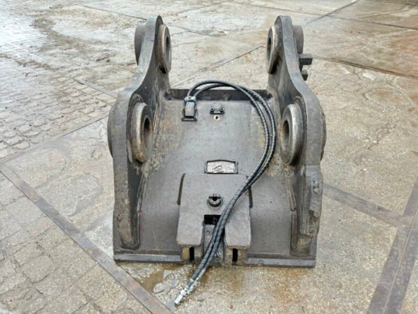 Quick Coupler Caterpillar 374FL - Image 5