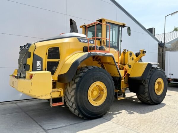 Volvo L220H - BUCKET INCLUDED, COMING SOON! - Image 5