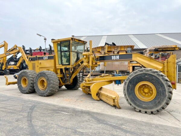 Caterpillar 16H - Image 5