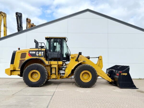 Caterpillar 950M - Image 6