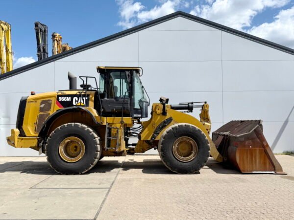 Caterpillar 966M - Image 6