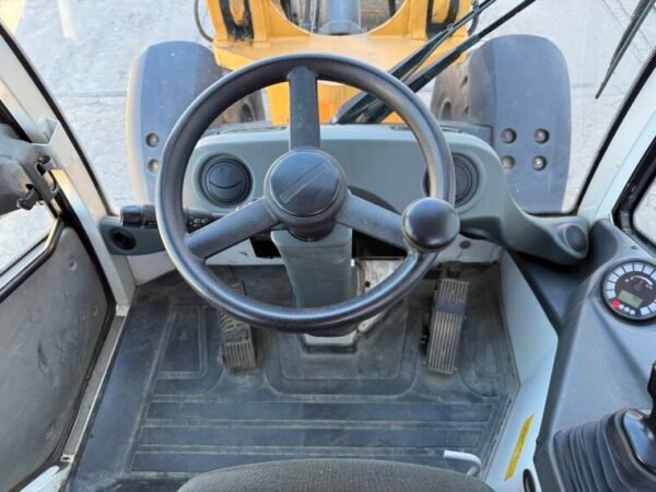 Liebherr L506C - Image 6
